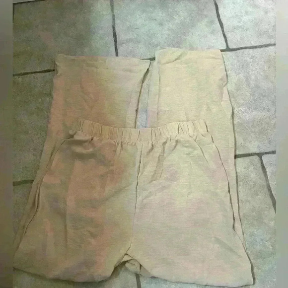 SHEIN nude lounge outfit. Classic look, size Large. Never Worn- new in bag. - Picture 3 of 5